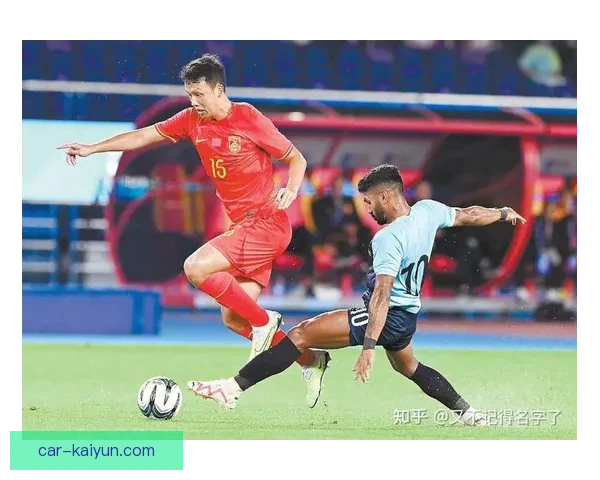 亚运会足球赛决赛集锦展现球队精彩表现与竞技状态