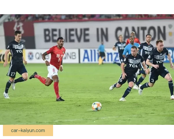 兹沃勒中场组织状态回暖，近期表现逐步提升引关注